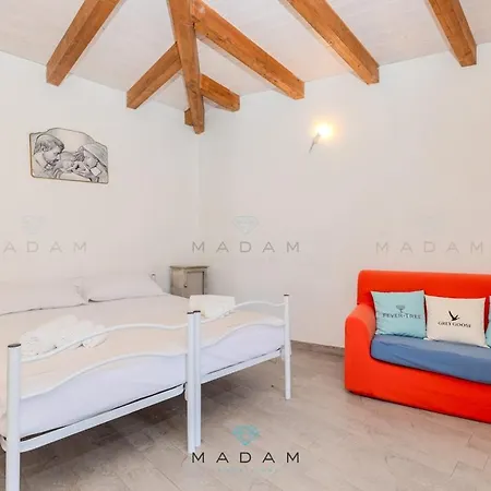 Apartamento White