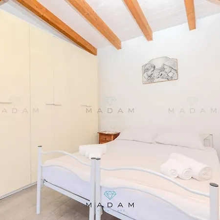 Apartment White Olbia