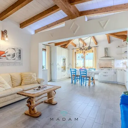 Apartment White *